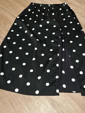 Black & White Polka Dot Midi Skirt with Front Slit